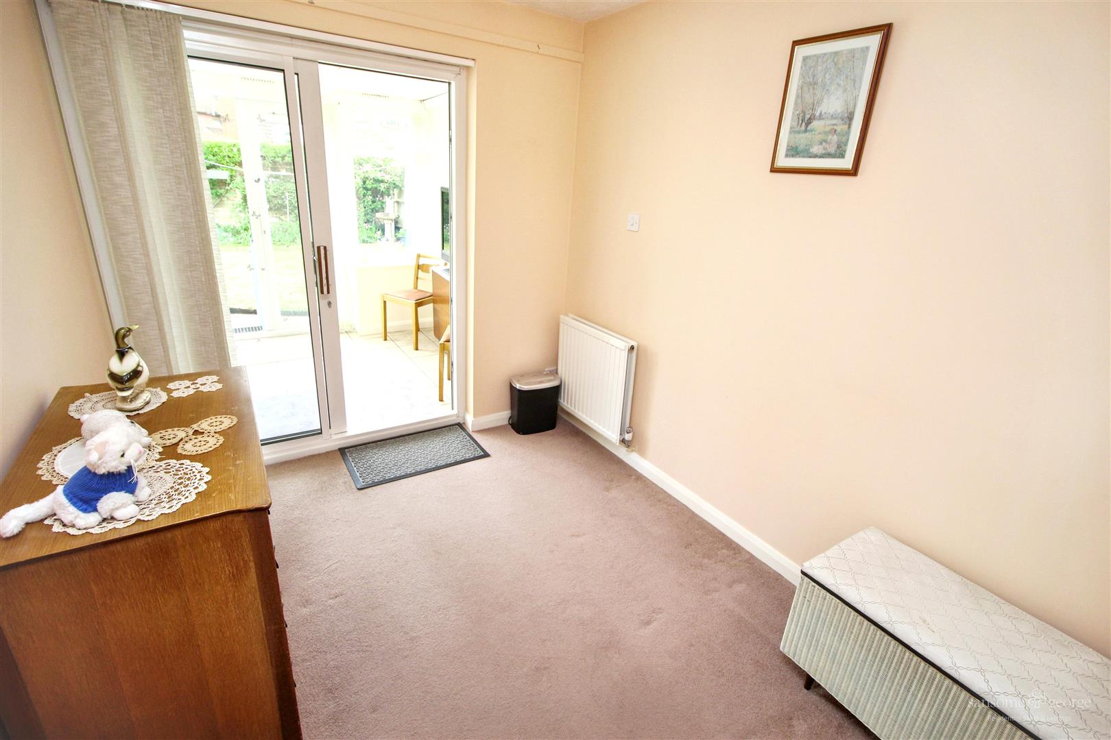 Derrick Close, Calcot, Reading